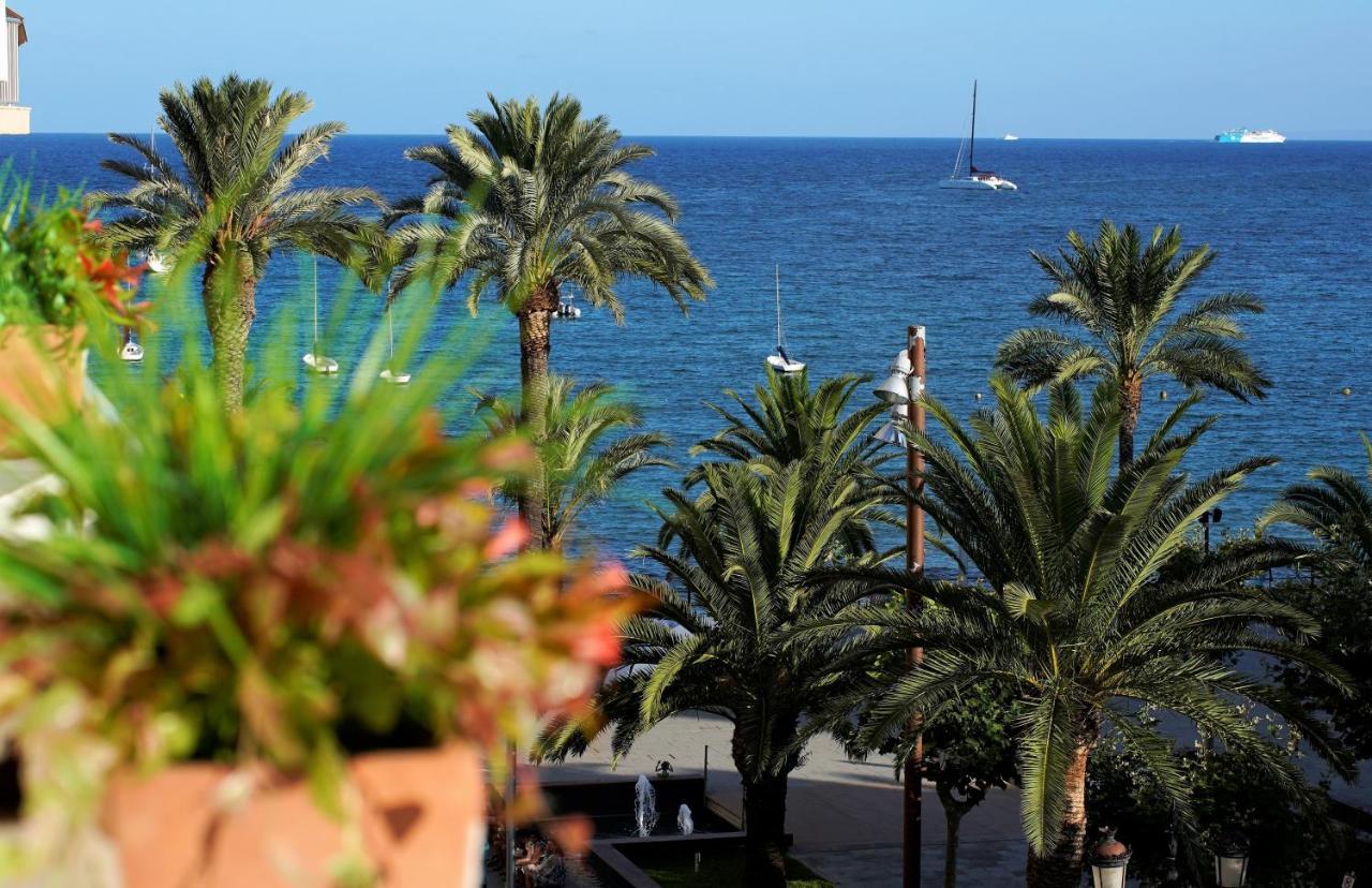 Hostal Yebisah Santa Eularia des Riu Exterior foto