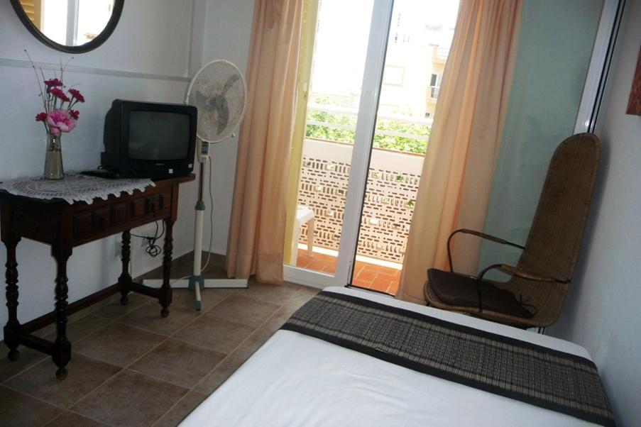Hostal Yebisah Santa Eularia des Riu Exterior foto