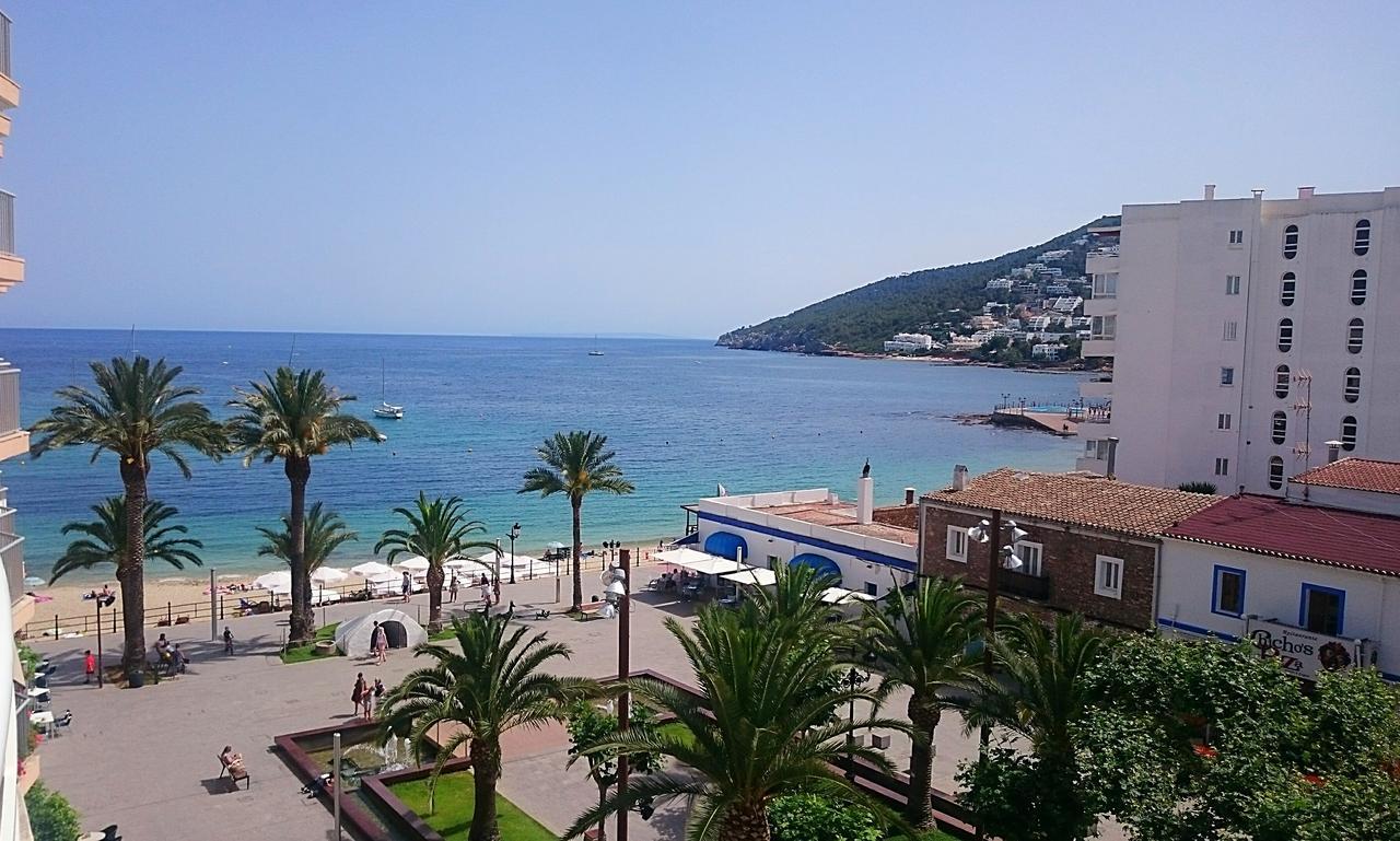 Hostal Yebisah Santa Eularia des Riu Exterior foto